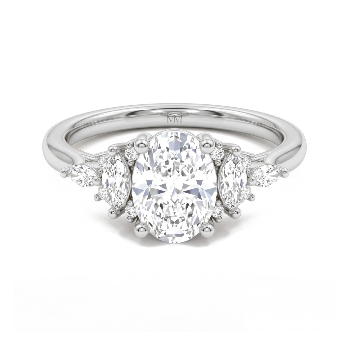 Ondine - ring med oval moissanite og klynger av steiner med marquiseslip på skuldrene