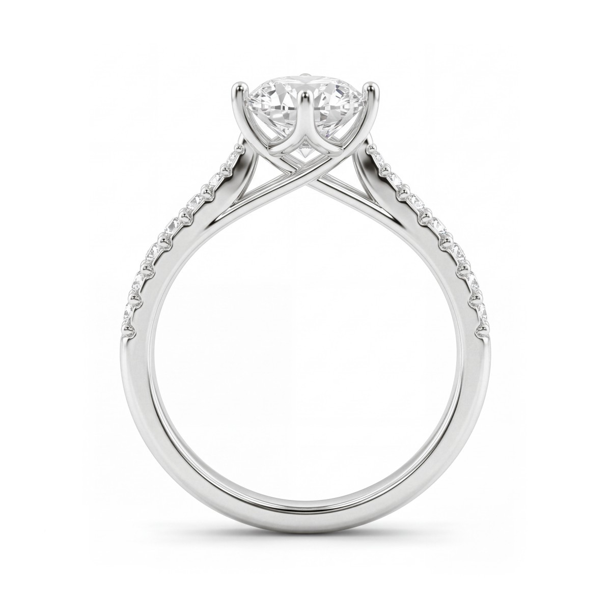 Cadence - forlovelsesring med rund moissanite, fatning med kryssende klør og gradert pavé