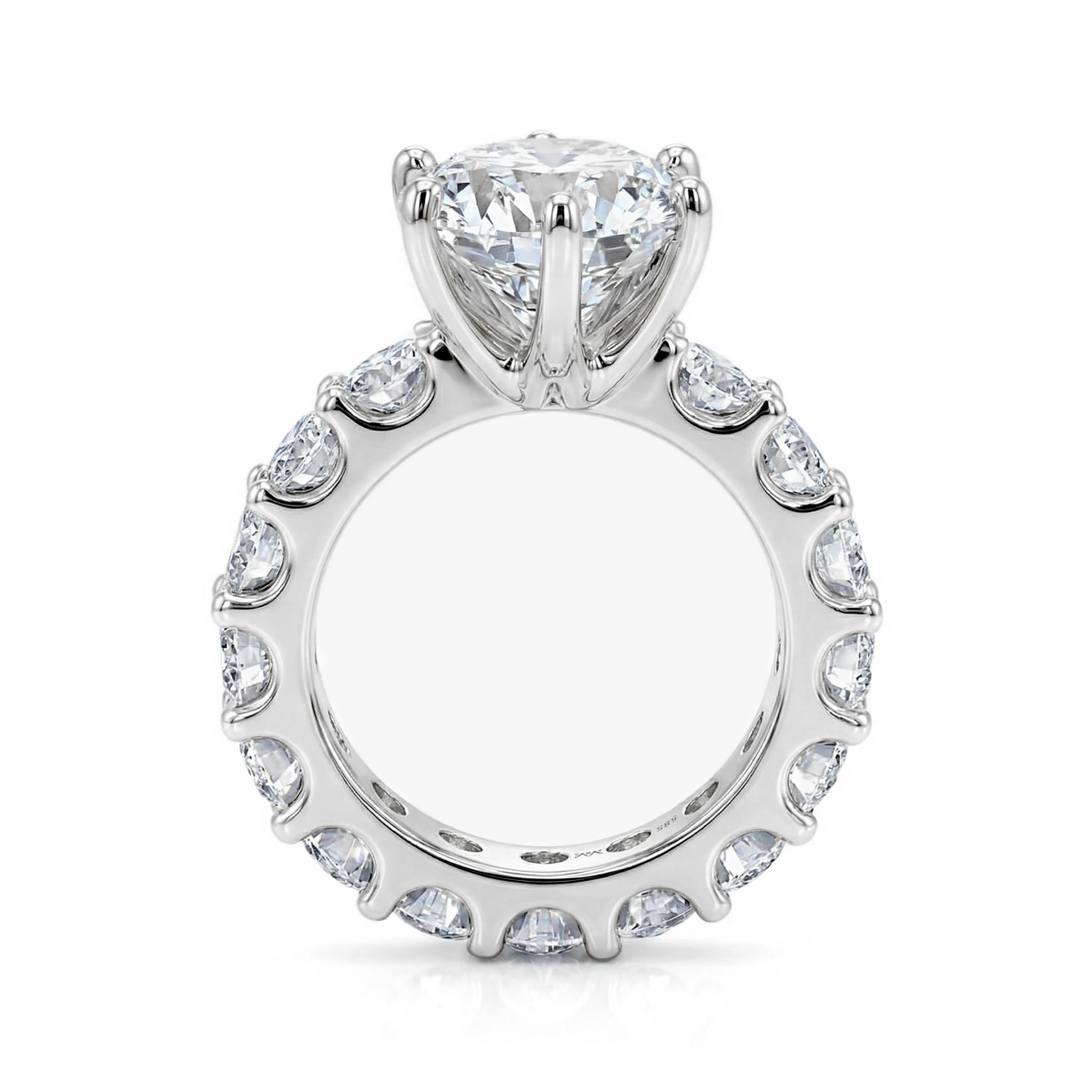 Solstice - praktfull forlovelsesring i evighetsdesign med moissanite