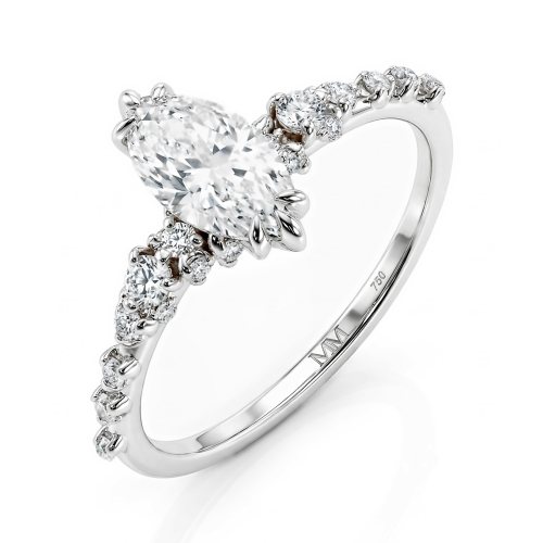 Elegante - ring med marquiseslipt moissanite og vintageinspirerte minimalistiske sidesteiner