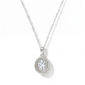 Clarique - klassisk anheng med oval moissanite og pavéhalo