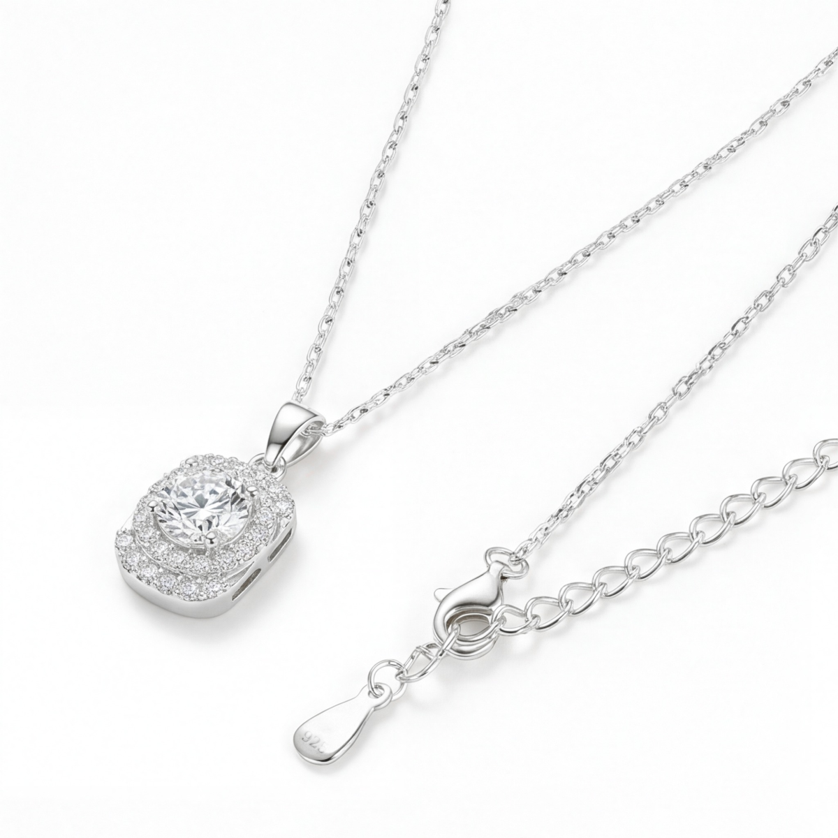 Memento - briljantslipt moissanite-anheng i pavé-halodesign