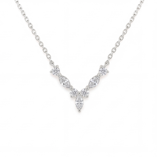 Adelina - elegant moissanite-halskjede med detaljer med marquiseslip