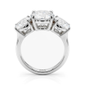 Triadique - klassisk tresteins-forlovelsesring med moissanite
