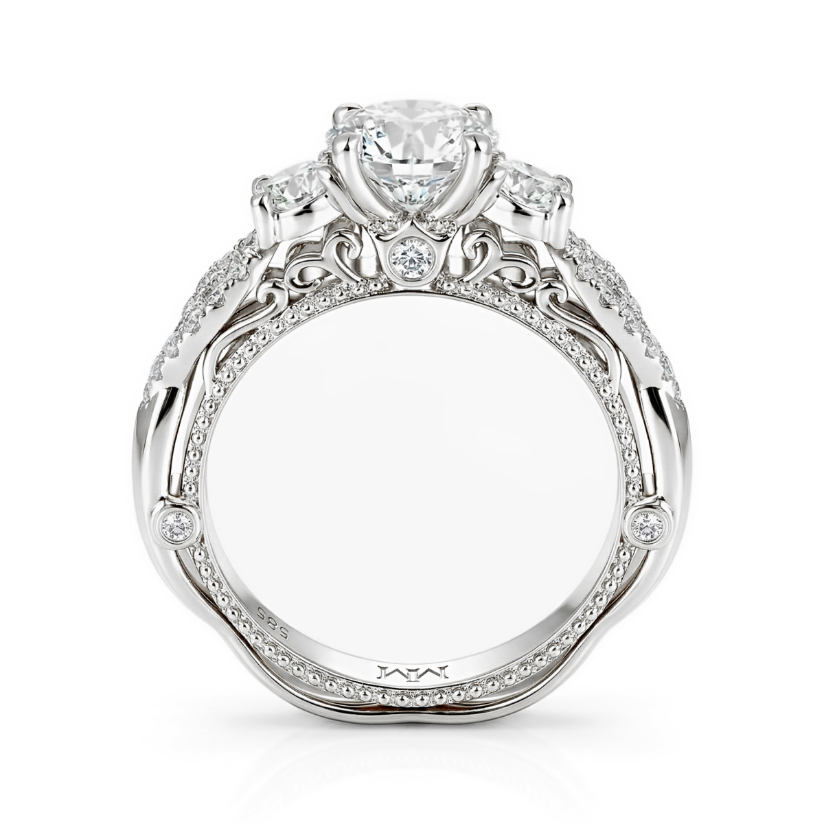 Circe - vintageinspirert forlovelsesring med moissanite, sidesteiner og filigrandetaljer
