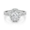 Ovalea - ring med ovalslipt moissanite og halo-pavé-design
