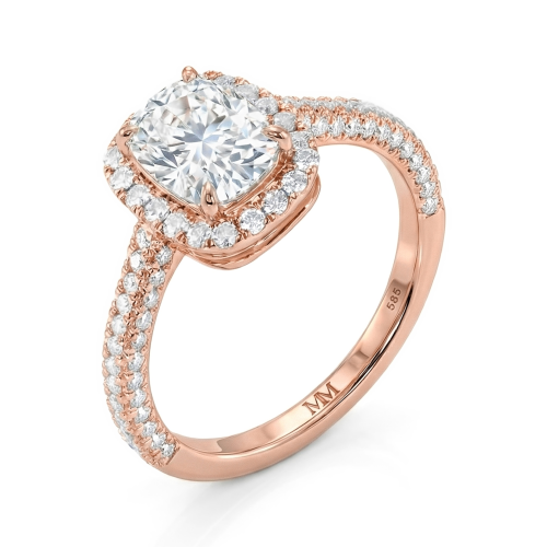 Plushette - forlovelsesring med moissanite i avlang puteslip, halo og ringskinne med mikropavé