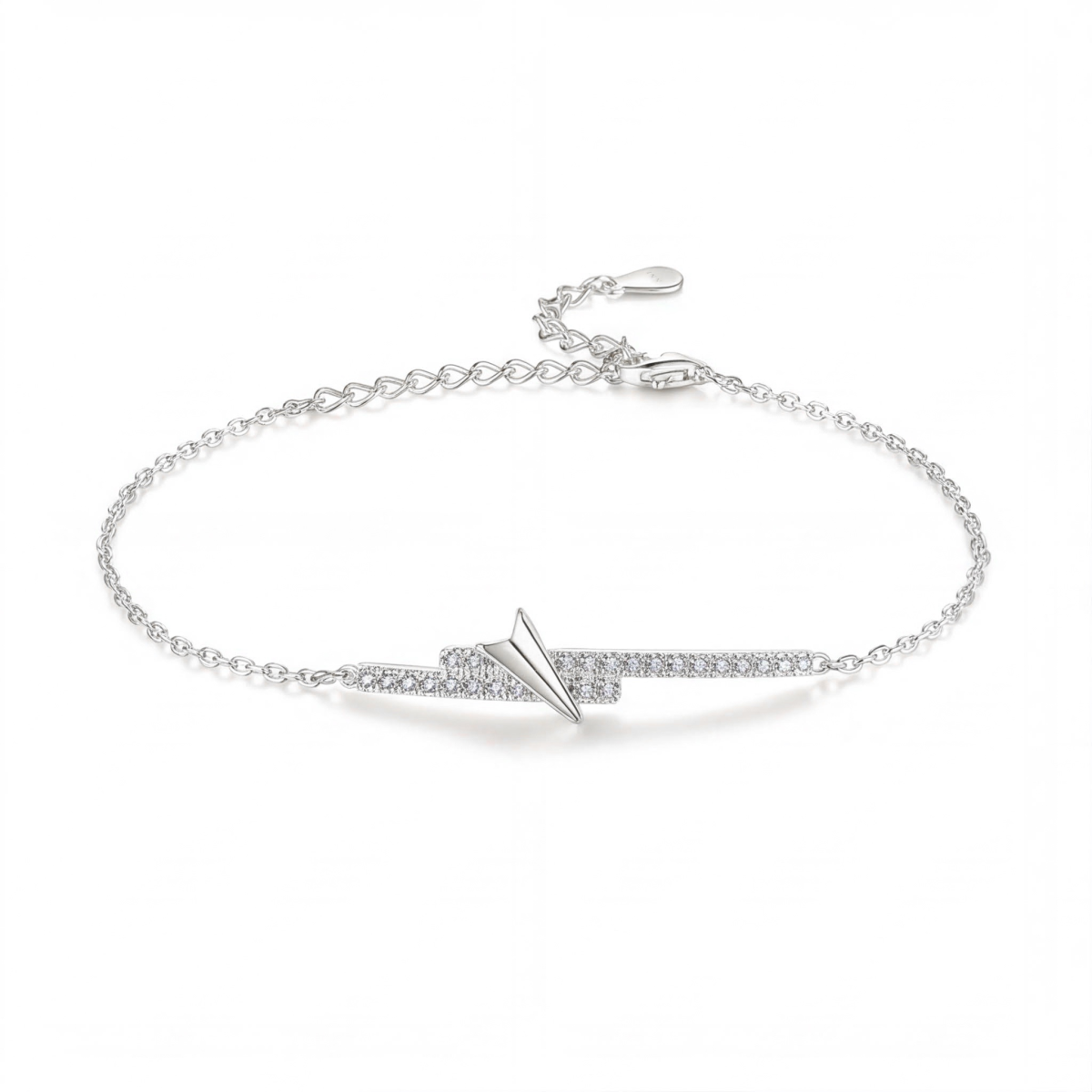 Volute - chevronarmbånd med moissanite i pavéfatning