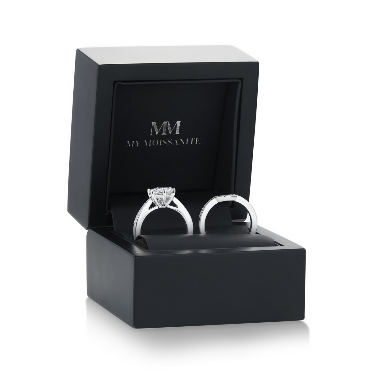 Vespera - brudesett med moissanite, pavéaksenter og splittet ringskinne