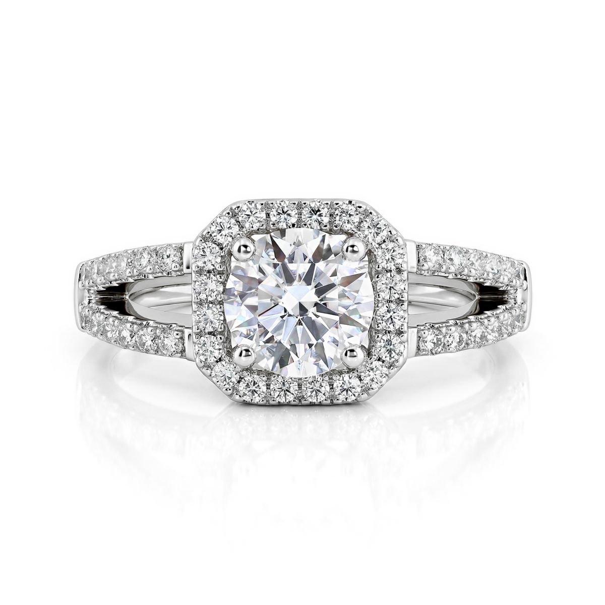 Evora – ring med moissanite i halofatning og delt ringskinne