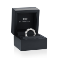 Allegra - moissanite-alliansering med halo og aksentsteiner