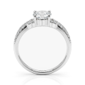 Verity - forlovelsesring med moissanite og vridd ringskinne