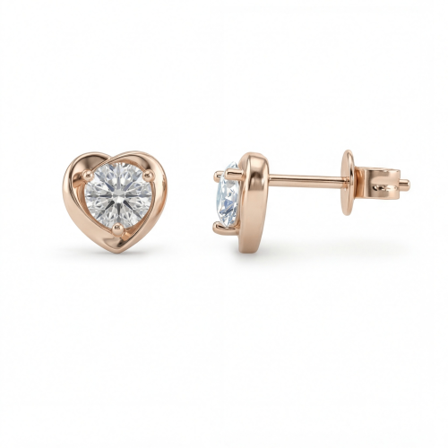 Luster – hjerteformede stiftøredobber med moissanite