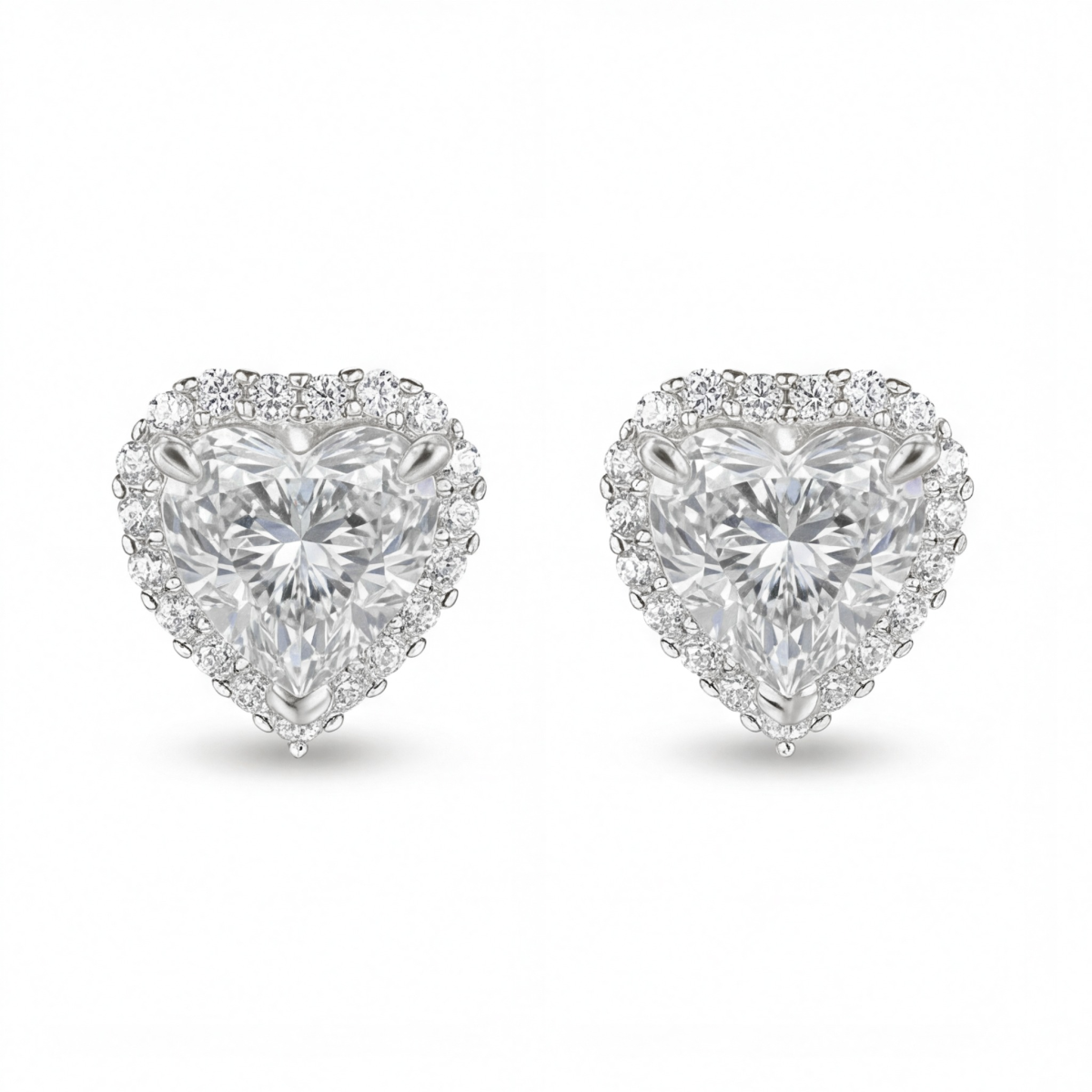 Belleza - øredobber med hjerteformet moissanite i halofatning