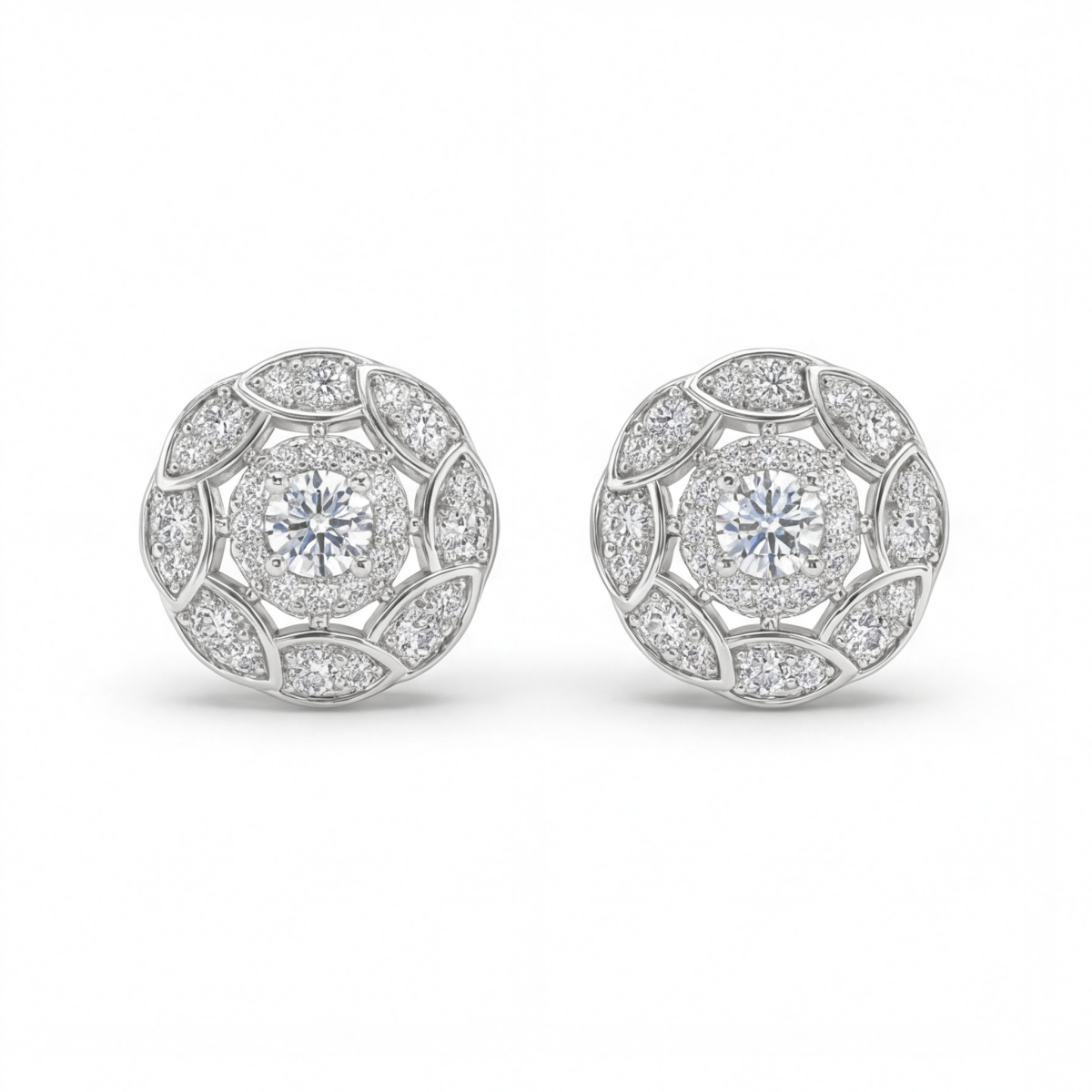 Double Halo - stiftøredobber med moissanite i halofatning