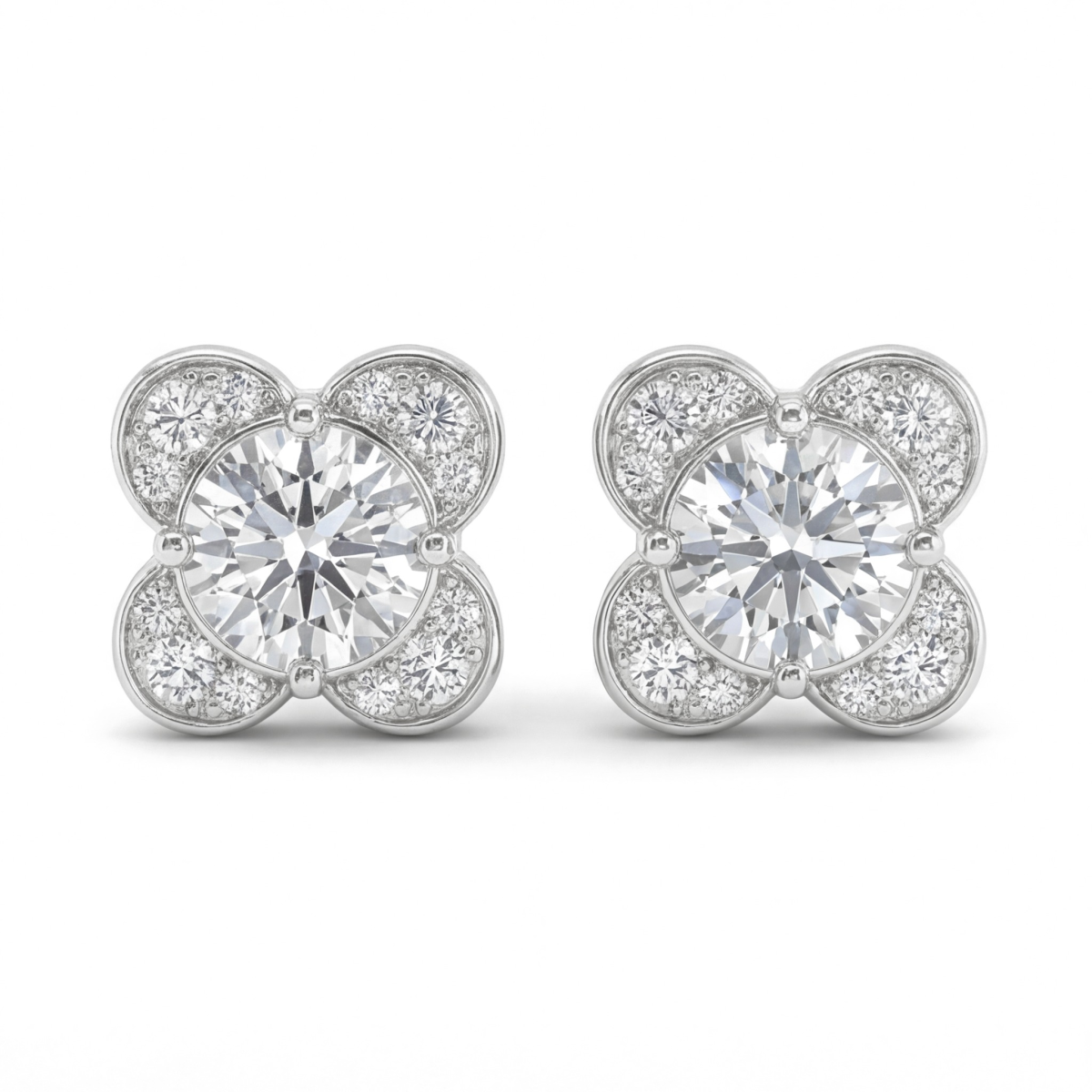Moissanite Blooms - stiftøredobber med moissanite