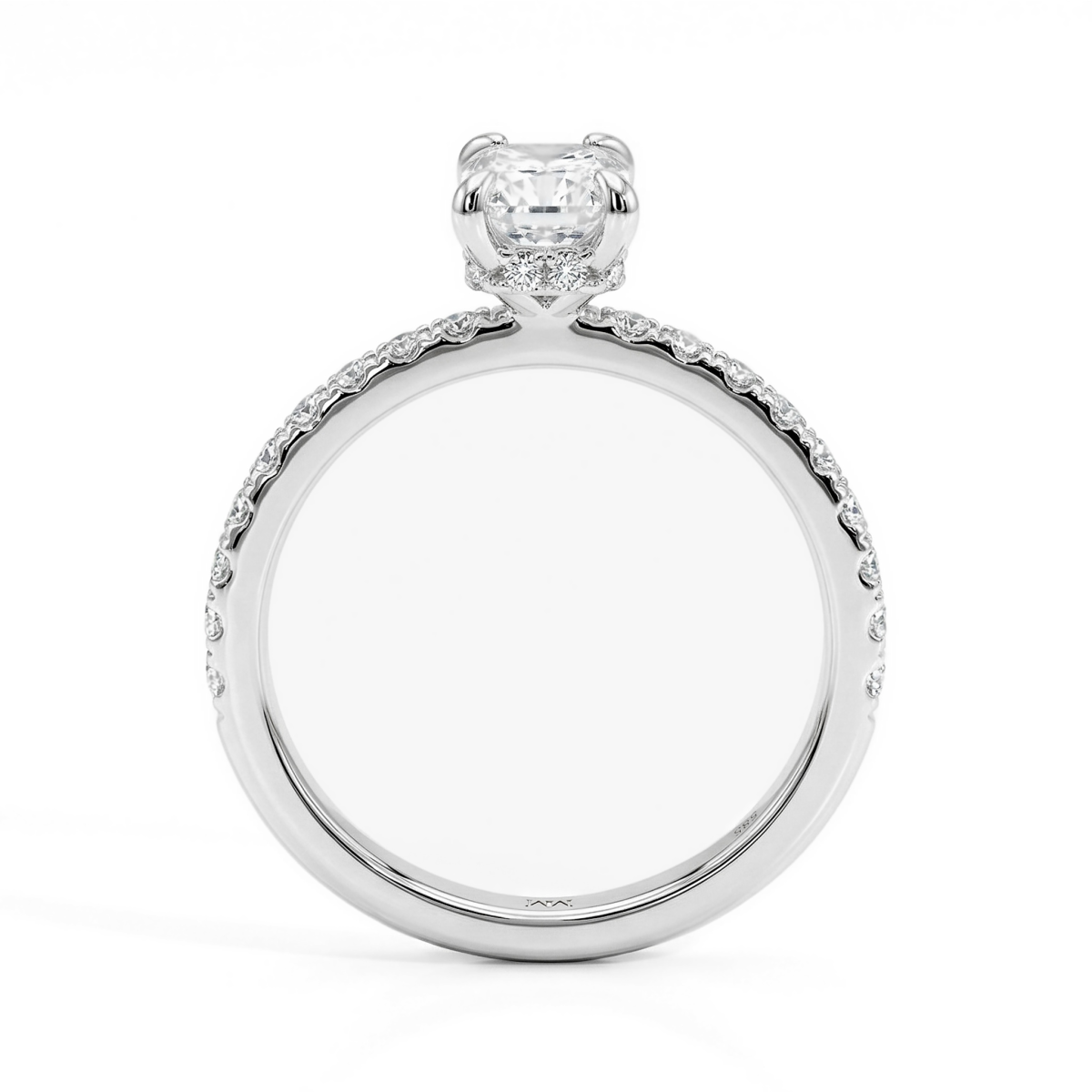 Astra - moissanite-ring med pavéfattede sidesteiner og skjult halo